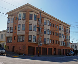 600 Thirty-Fourth Avenue Apartments