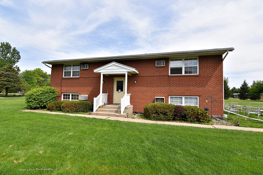 Amboy in Amboy, IL - Building Photo