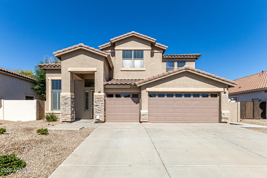 8760 W Augusta Ave in Glendale, AZ - Building Photo