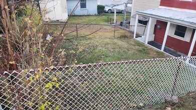 72 E Bacon St in Pottsville, PA - Building Photo - Building Photo