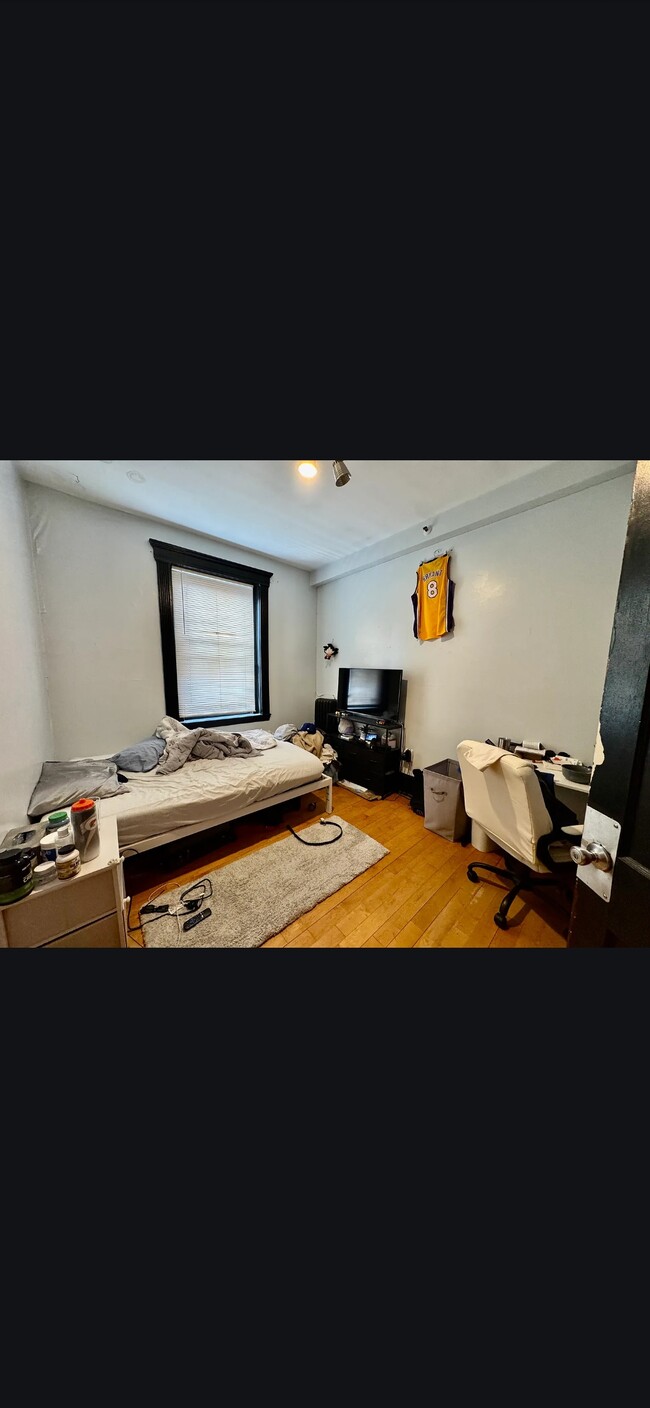 1173 Commonwealth Ave, Unit 6 in Boston, MA - Foto de edificio - Building Photo