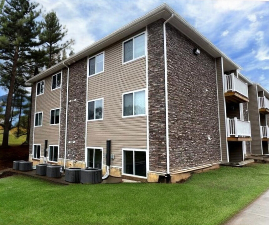 Tremont Park Apartments in Bluefield, WV - Foto de edificio