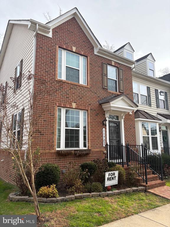 11707 Emerald Green Dr in Clarksburg, MD - Building Photo - Building Photo