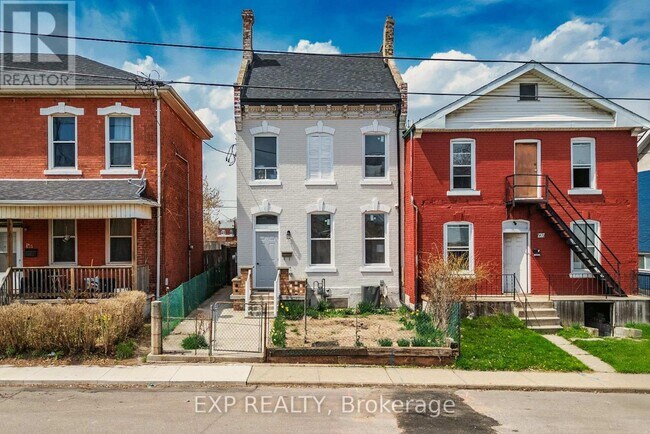 property at 125 Cathcart St