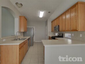 3123 Spring Ranch Ln in Spring, TX - Foto de edificio - Building Photo