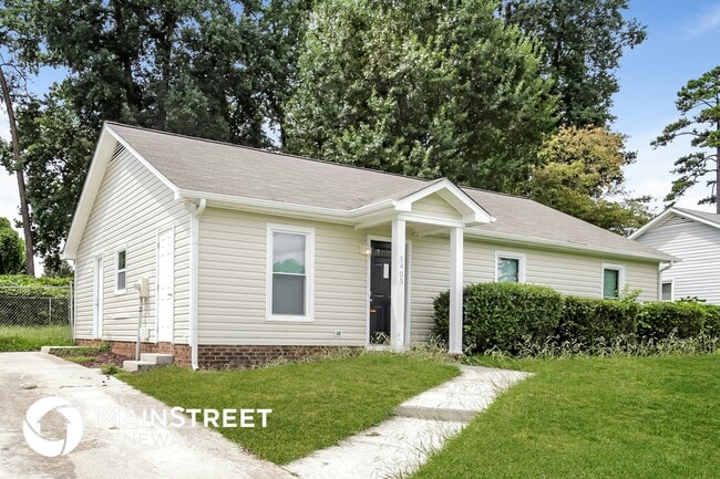 3405 Dickerson Ln in Greensboro, NC - Building Photo - Building Photo