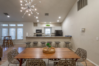 Richland Court Apartments in Richland, WA - Foto de edificio - Interior Photo