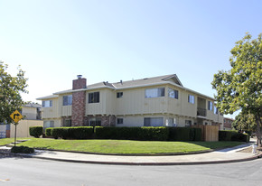 642 Kirkland Dr Apartments