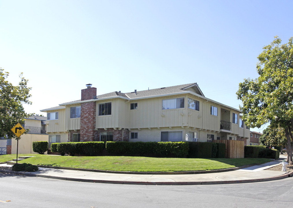 642 Kirkland Dr in Sunnyvale, CA - Building Photo