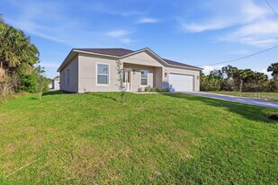 3227 Halsey Ave SE in Palm Bay, FL - Building Photo