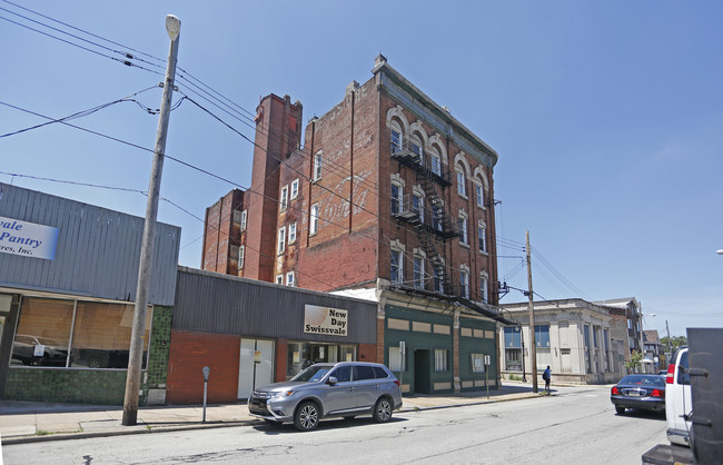 2018 Noble St in Pittsburgh, PA - Foto de edificio - Building Photo