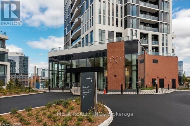 property at 25 Wellington St S