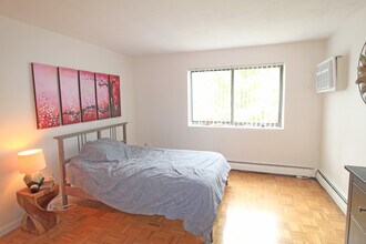 32 Whites Ave in Watertown, MA - Foto de edificio - Building Photo