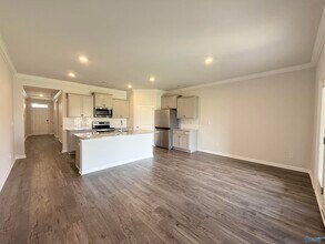 7008 Nearpath Dr NW in Huntsville, AL - Building Photo - Building Photo