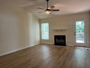 3821 Constance Rd in Hope Mills, NC - Building Photo - Building Photo