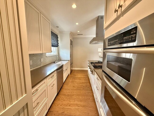 property at 846 Lyndon St
