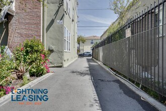 1628 Normandie Ave in Los Angeles, CA - Building Photo - Building Photo