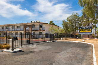 Pinnacle Apartments in Las Vegas, NV - Foto de edificio - Building Photo