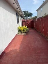 1702 Kemah Oaks Dr in Kemah, TX - Building Photo - Building Photo