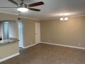 43376 Cook St in Palm Desert, CA - Foto de edificio - Building Photo