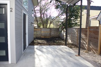 1220 Eleanor St in Austin, TX - Building Photo - Building Photo