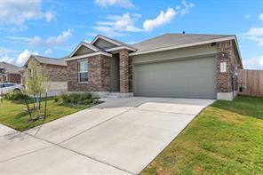 211 Camargue Dr in Hutto, TX - Building Photo - Building Photo