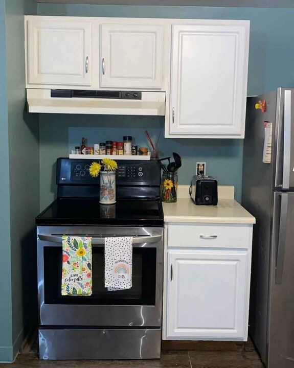 26 Ledge St-Unit -d in Nashua, NH - Building Photo