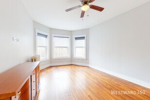 1664 W Farwell Ave in Chicago, IL - Building Photo