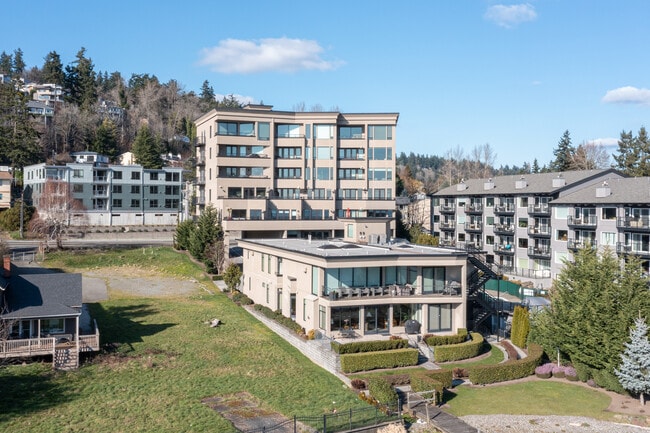The Waterfront in Kirkland, WA - Foto de edificio - Building Photo