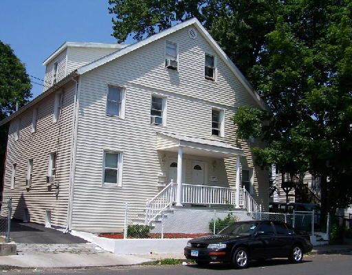 9 Mission St in Stamford, CT - Foto de edificio - Building Photo