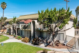 Canyon Villa in Colton, CA - Building Photo - Building Photo