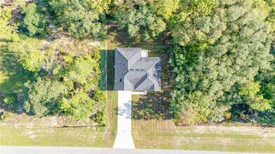 125 Fisher Way in Ocklawaha, FL - Building Photo - Building Photo