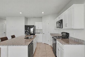 1371 Madison Cir in Haines City, FL - Building Photo - Building Photo