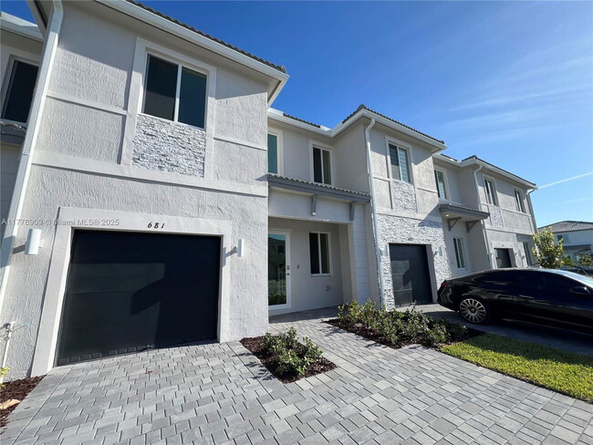 property at 681 SE 14th St