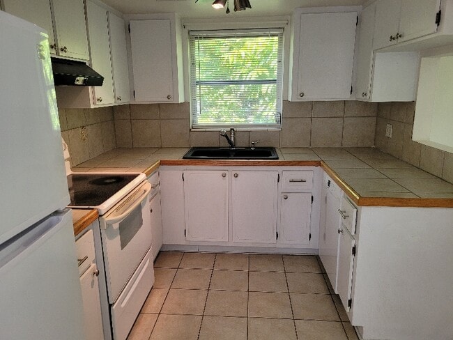 property at 2950 SE Ocean Blvd