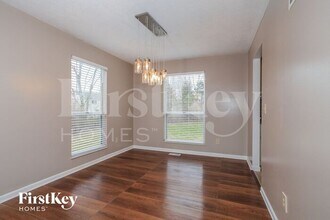 4592 Eldywood Ln in Batavia, OH - Building Photo - Building Photo