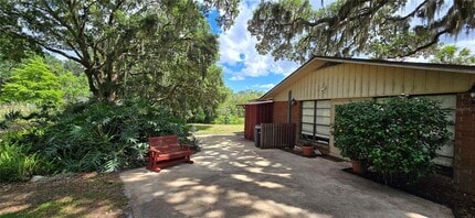 5309 Co Rd 114D in Wildwood, FL - Building Photo - Building Photo
