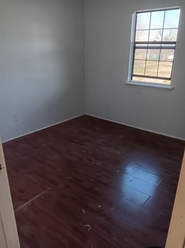 100 S East Ave in Pauls Valley, OK - Building Photo - Building Photo