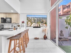 2801 Florida Ave, Unit 209 in Miami, FL - Foto de edificio - Building Photo