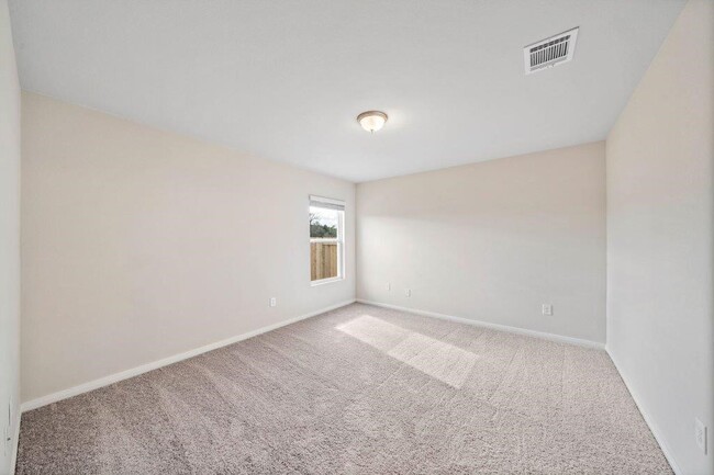 103 Bering Dr in Huntsville, TX - Building Photo - Building Photo