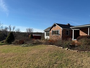 5802 Roach Ridge in Earlysville, VA - Building Photo - Building Photo