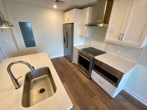 10 Grace St in Wilmington, NC - Building Photo - Building Photo