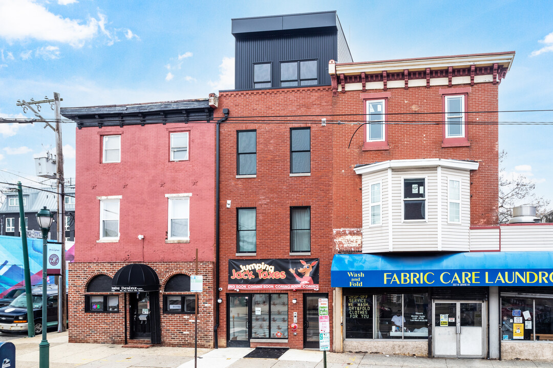 2531 WEST GIRARD: BREWERYTOWN in Philadelphia, PA - Building Photo