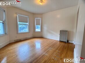 325 Faneuil St, Unit 3 in Boston, MA - Building Photo - Building Photo