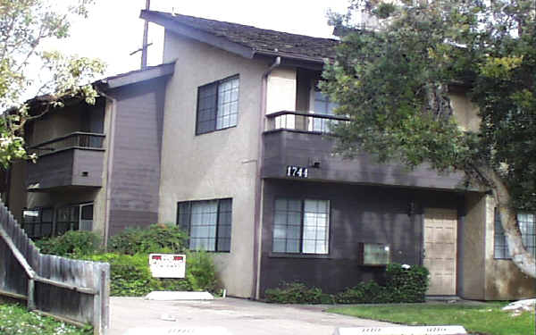 1744 Hornblend St in San Diego, CA - Building Photo - Building Photo