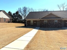 25042 Numbers Wy in Athens, AL - Building Photo