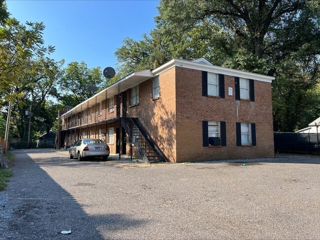 797 Richmond Ave in Memphis, TN - Building Photo - Building Photo