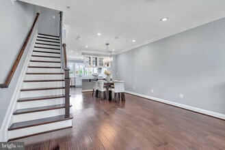 847 Regents Square in Oxon Hill, MD - Building Photo - Building Photo