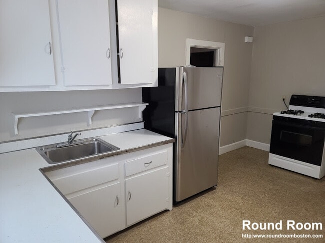 20 Brock St, Unit 2