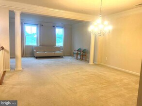 101 Lakeforest Blvd in Gaithersburg, MD - Building Photo - Building Photo